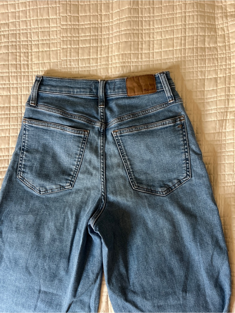 Madewell perfect Vintage wide-leg Medium Blue Button-Fly Jeans - Picture 5 of 5